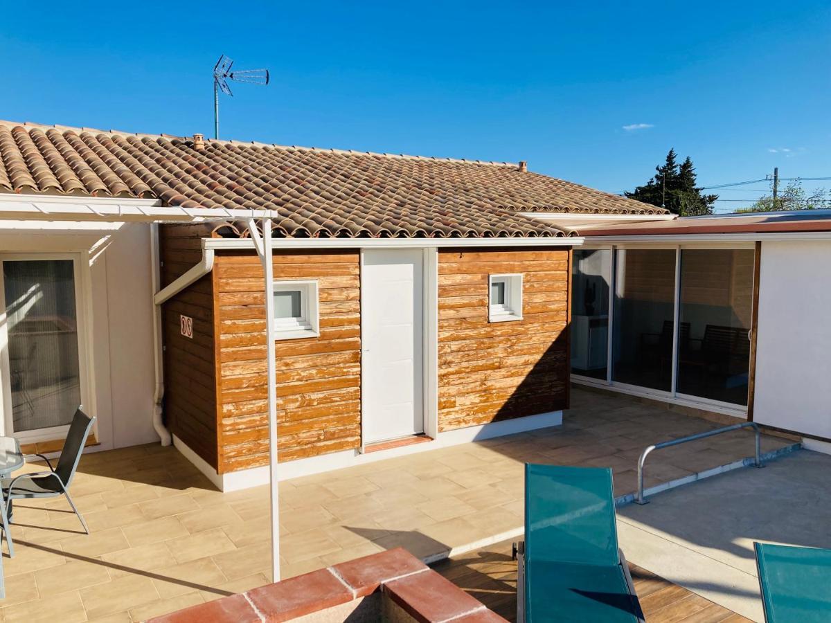 Gite Blanco Y Madera 纳博讷 外观 照片