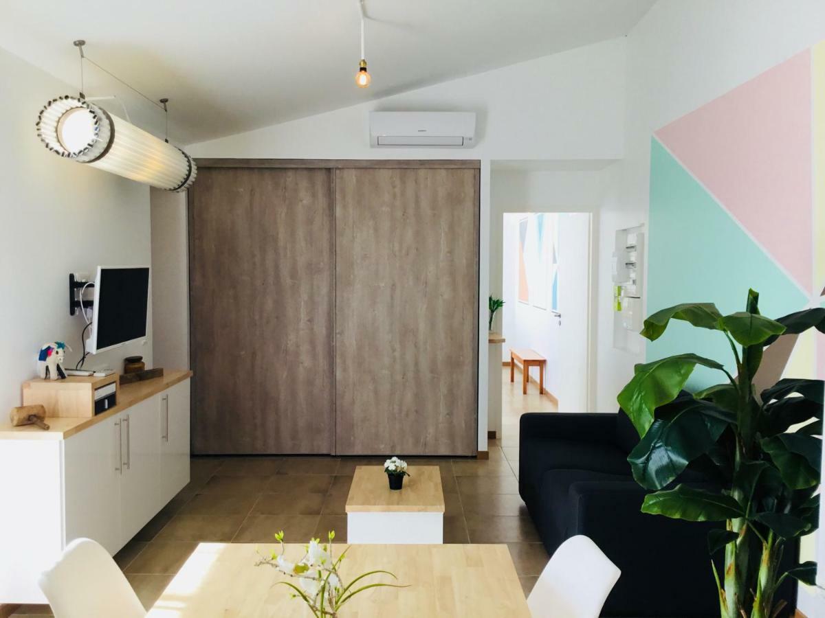 Gite Blanco Y Madera 纳博讷 外观 照片