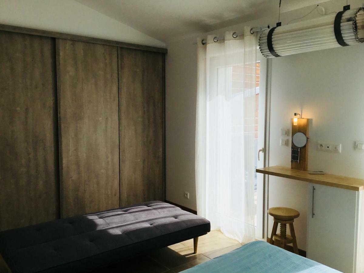 Gite Blanco Y Madera 纳博讷 外观 照片