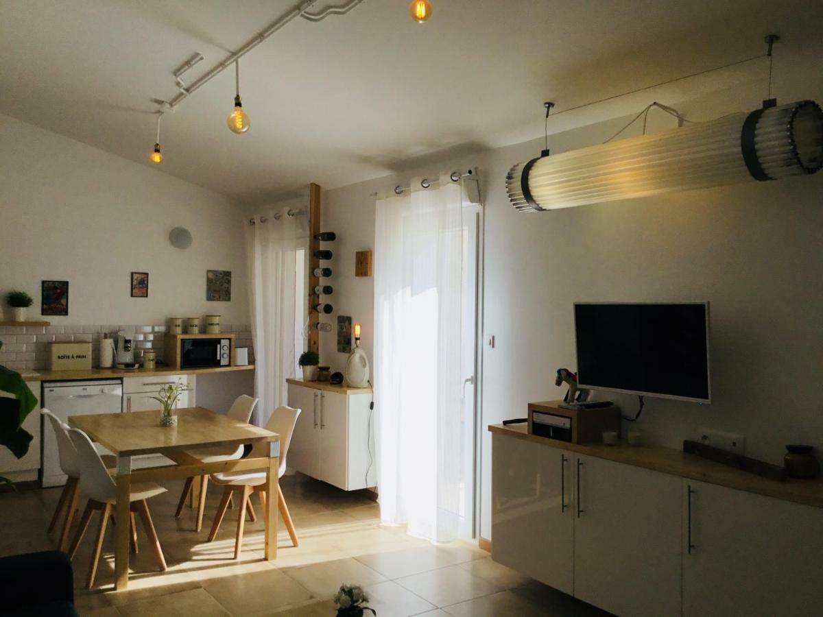 Gite Blanco Y Madera 纳博讷 外观 照片