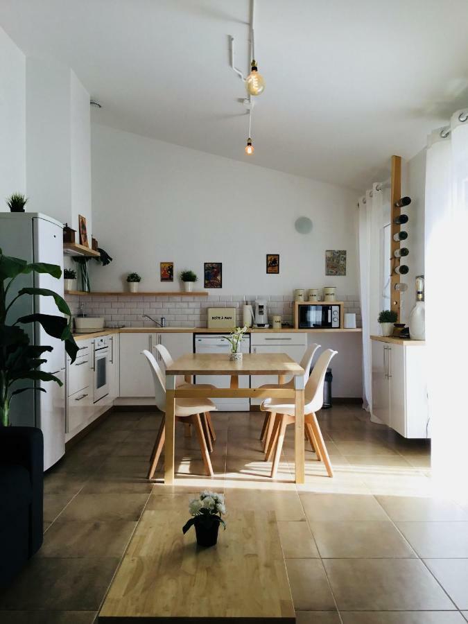 Gite Blanco Y Madera 纳博讷 外观 照片