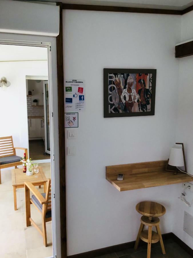 Gite Blanco Y Madera 纳博讷 外观 照片